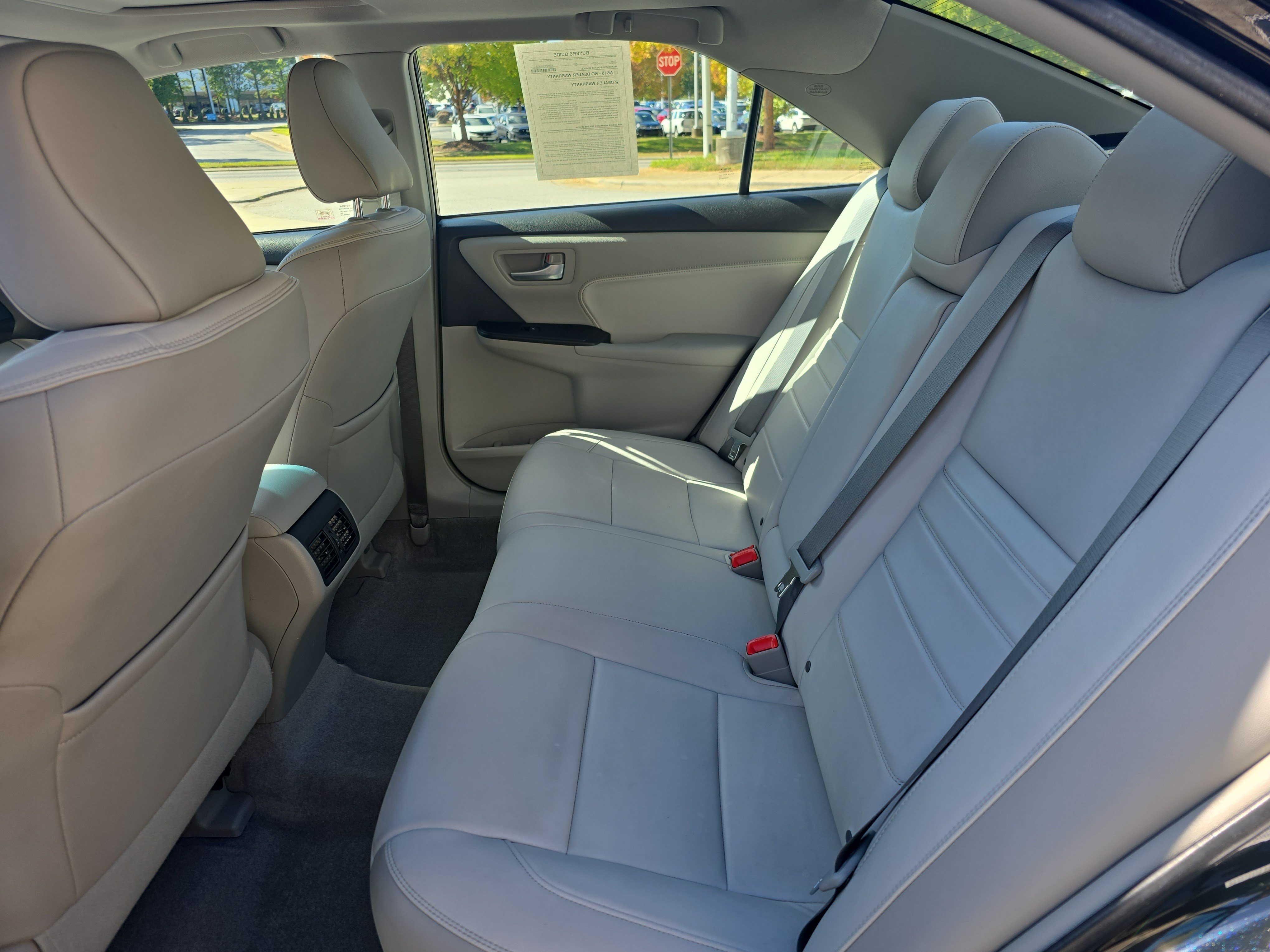 Used 2016 Toyota Camry XLE w/ Moonroof Package FWD image 13
