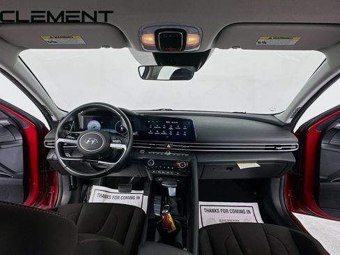 Certified 2023 Hyundai Elantra SEL w/ Convenience Package FWD image 12