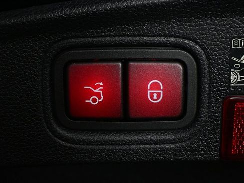 Certified 2023 Mercedes-Benz C 300 Coupe image 28