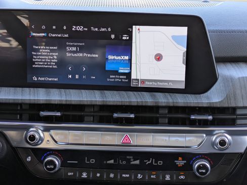 Used 2023 Kia Telluride SX image 16