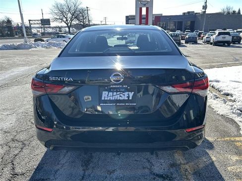 Used 2023 Nissan Sentra S image 7