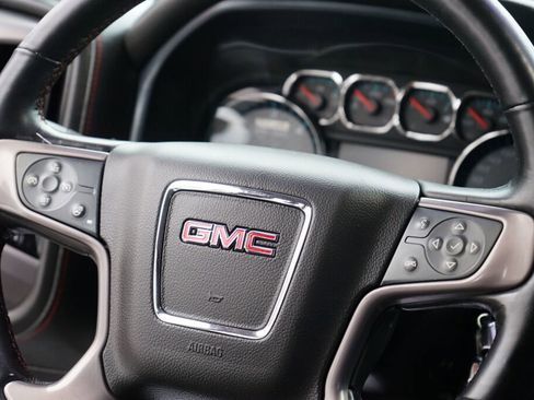 Used 2018 GMC Sierra 1500 SLT image 15