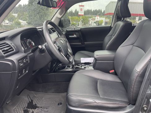 Certified 2020 Toyota 4Runner TRD Off-Road Premium w/ Moonroof Package AWD/4WD image 12