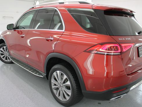 Used 2020 Mercedes-Benz GLE 350 w/ Premium Package image 16