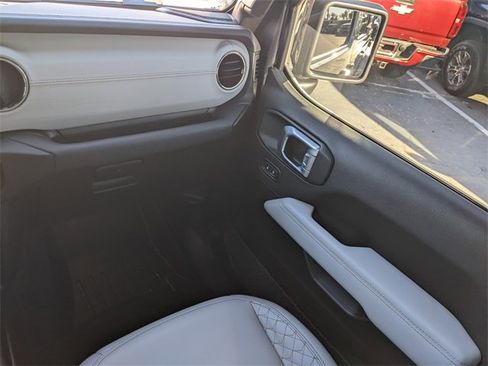 Certified 2021 Jeep Wrangler Unlimited Sahara image 18