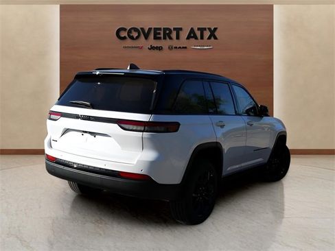 New 2025 Jeep Grand Cherokee Limited image 5