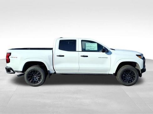 New 2026 Chevrolet Colorado W/T w/ WT Custom Package AWD/4WD image 2