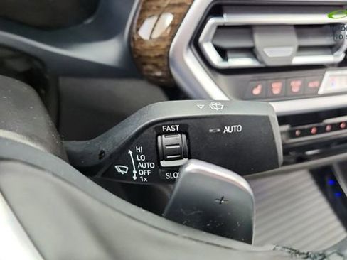 Used 2025 BMW X4 xDrive30i AWD/4WD image 43