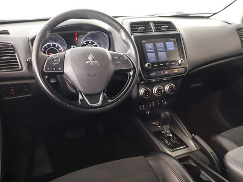 Used 2024 Mitsubishi Outlander Sport SE AWD/4WD image 2