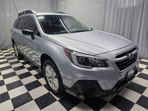 Used 2019 Subaru Outback 2.5i AWD/4WD image 1
