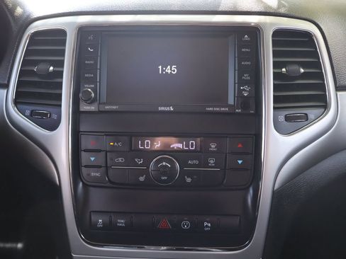 Used 2013 Jeep Grand Cherokee Trailhawk AWD/4WD image 34