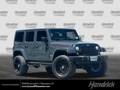 Used 2017 Jeep Wrangler Unlimited Rubicon w/ Connectivity Group AWD/4WD image 1