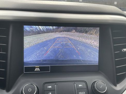 Used 2021 GMC Acadia SLE w/ Driver Convenience Package image 48