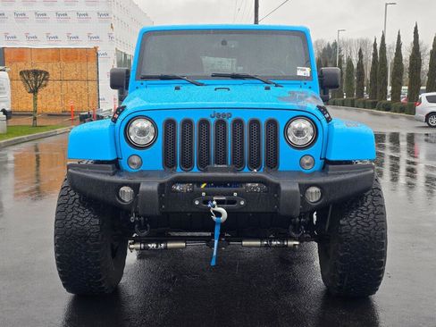 Used 2017 Jeep Wrangler Unlimited Sahara AWD/4WD image 11
