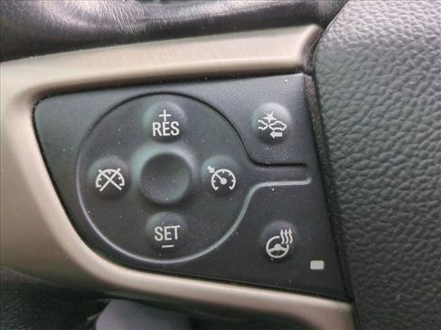 Used 2017 GMC Canyon Denali image 17