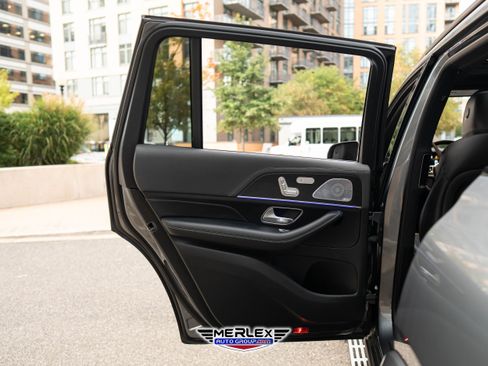 Used 2020 Mercedes-Benz GLS 580 4MATIC image 45