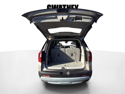 Used 2022 GMC Acadia SLE w/ Driver Convenience Package image 20