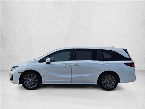 New 2026 Honda Odyssey Touring image 5