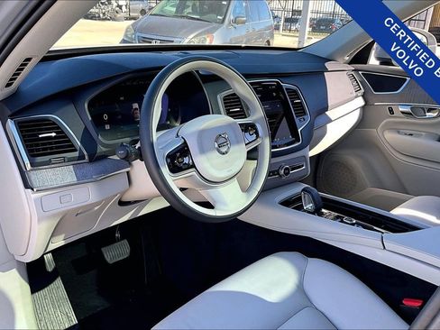 Certified 2025 Volvo XC90 B6 Core image 17