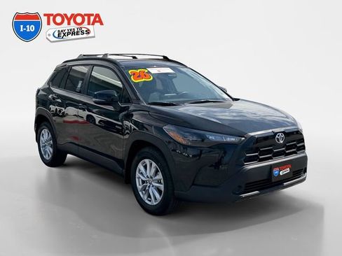 Certified 2026 Toyota Corolla Cross LE FWD image 7