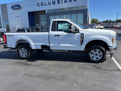 New 2026 Ford F250 XLT image 2