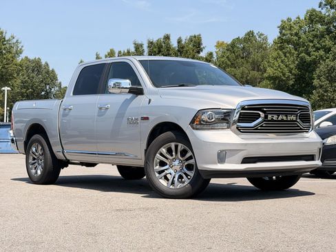 Used 2016 RAM 1500 Limited AWD/4WD image 2