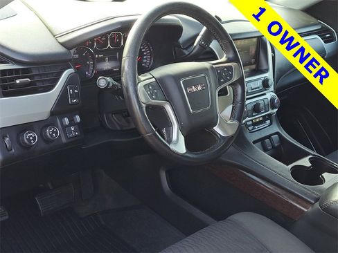 Used 2015 GMC Yukon XL SLE w/ Convenience Package image 7