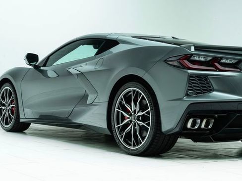 Used 2024 Chevrolet Corvette Stingray Coupe w/ Chrome Exterior Badge Package image 20