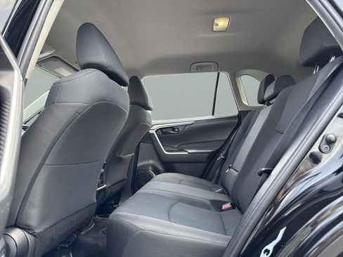 Used 2023 Toyota RAV4 LE FWD image 22