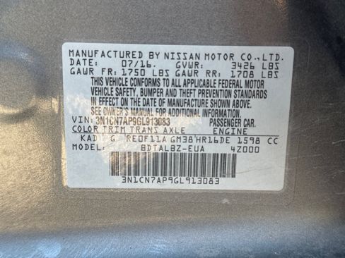 Used 2016 Nissan Versa SV FWD image 23