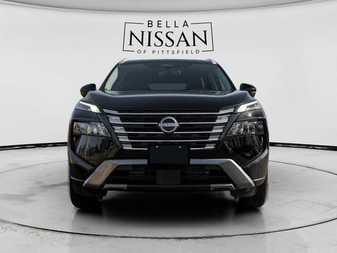 Used 2025 Nissan Rogue SL w/ Tech Package AWD/4WD image 8