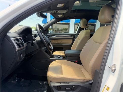 Used 2020 Volkswagen Atlas Cross Sport SEL AWD/4WD image 11