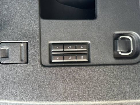 Used 2024 Ford Expedition Max Platinum AWD/4WD image 31