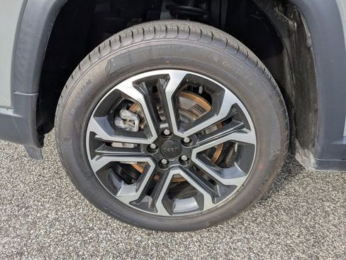 Used 2023 Jeep Compass Limited image 19