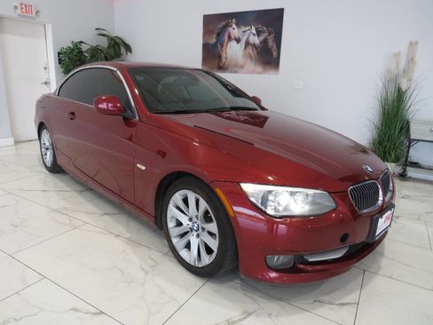 Used 2012 BMW 328i Convertible image 2