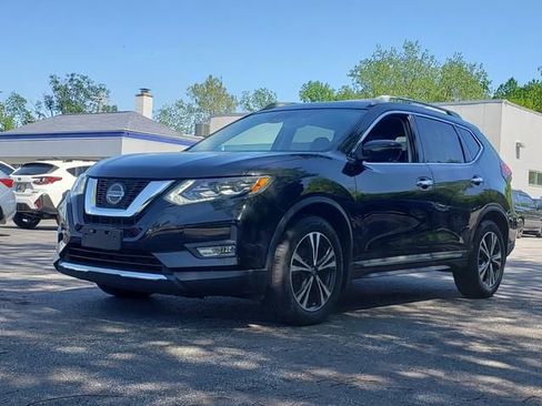 Used 2018 Nissan Rogue SL w/ Premium Package FWD image 8