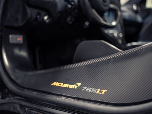Used 2021 McLaren 765LT RWD image 42