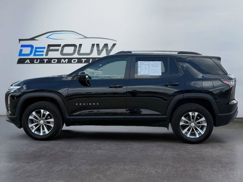 Used 2025 Chevrolet Equinox LT w/ Convenience Package II image 6