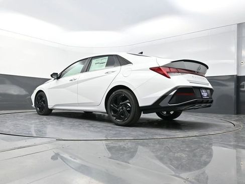New 2026 Hyundai Elantra SEL Sport Premium FWD image 34