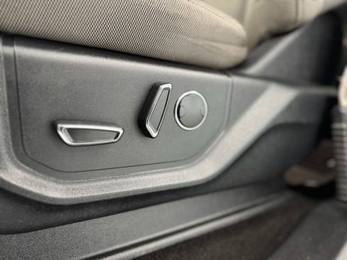 Used 2018 Ford F150 XLT w/ Equipment Group 302A Luxury image 15