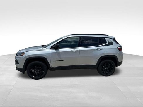 New 2026 Jeep Compass Latitude AWD/4WD image 5