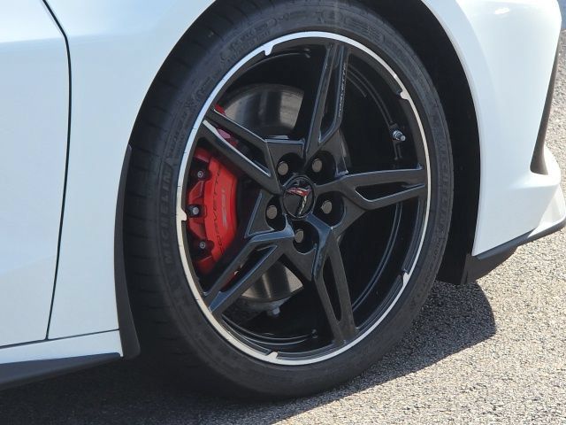 Used 2024 Chevrolet Corvette Stingray Premium Conv w/ Z51 Performance Package RWD image 14
