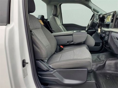 New 2025 Ford F450 XL w/ XL Chrome Package image 15