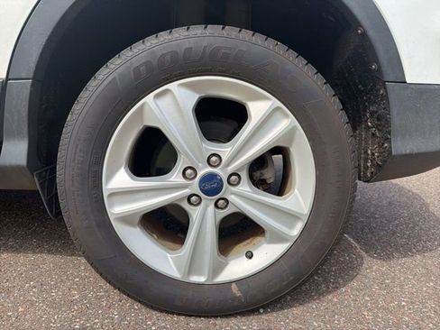 Used 2016 Ford Escape SE AWD/4WD image 8