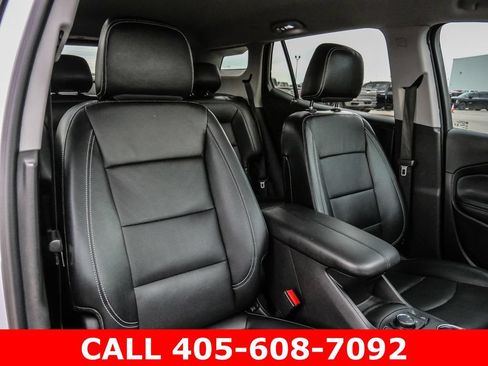 Certified 2024 GMC Terrain SLT AWD/4WD image 74