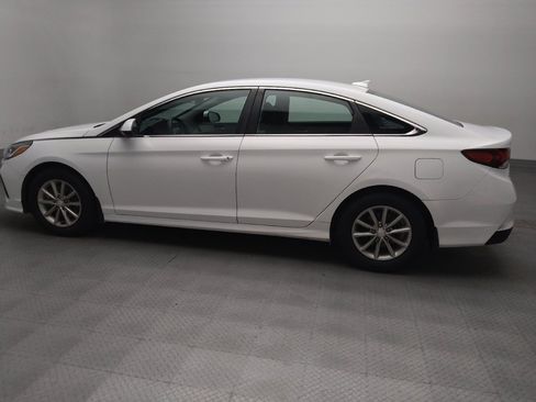 Used 2019 Hyundai Sonata SE FWD image 3
