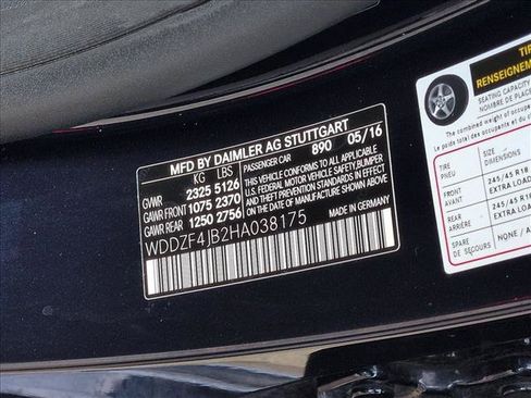Used 2017 Mercedes-Benz E 300 image 25