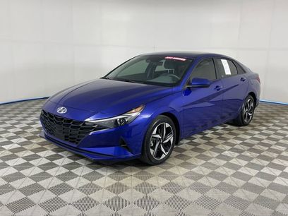Used 2023 Hyundai Elantra SEL w/ Convenience Package