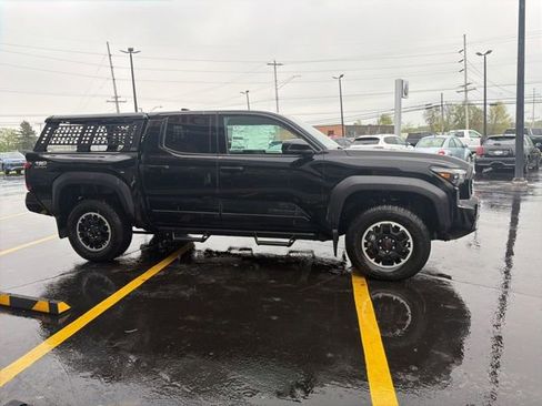 New 2025 Toyota Tacoma TRD Off-Road AWD/4WD image 6