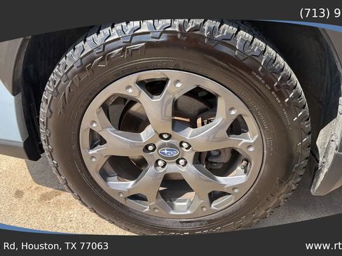 Used 2021 Subaru Crosstrek 2.5i Sport w/ Moonroof Package image 15